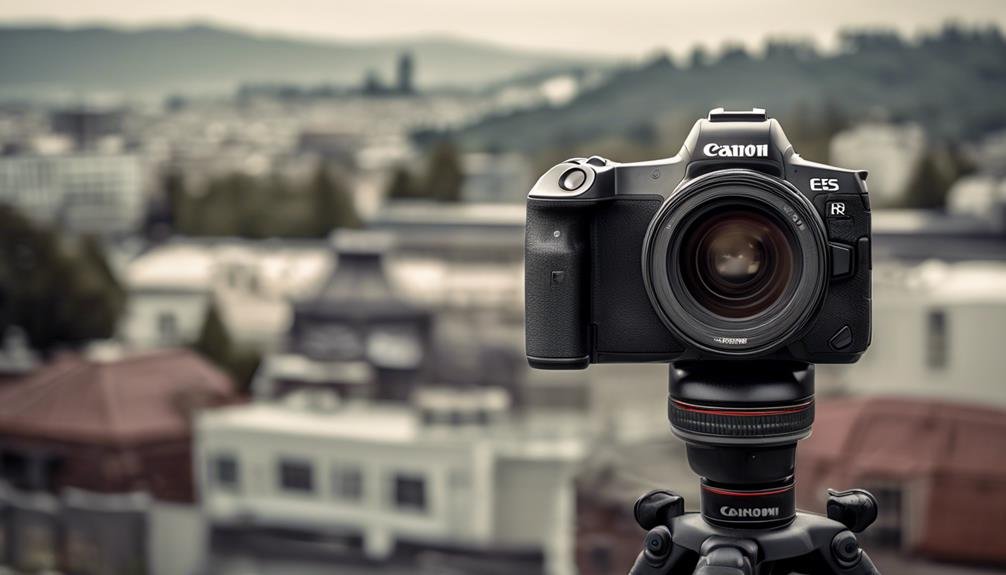 mirrorless camera with versatility